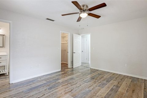 House in Sarasota, Florida 3 bedrooms, 149.11 sq.m. № 1795800 - photo 16