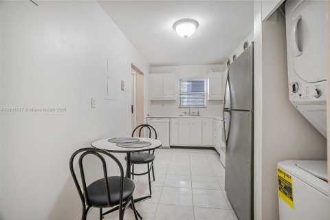 Купить кондоминиум в Лодерхилл, Флорида 2 спальни, 102.19м2, № 1954578 - фото 9