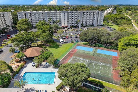 Купить кондоминиум в Лодерхилл, Флорида 2 спальни, 102.19м2, № 1954578 - фото 29