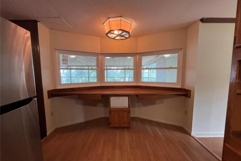 House in Frostproof, Florida 4 bedrooms, 231.33 sq.m. № 2209247 - photo 10