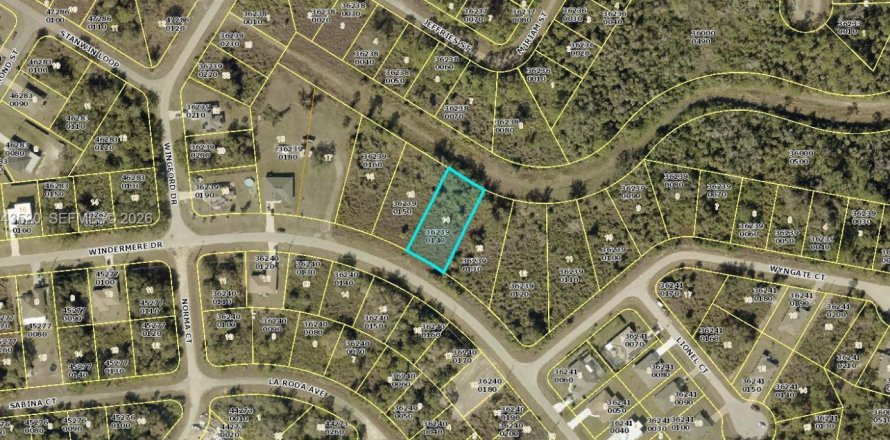 Immobilier commercial à Lehigh Acres, Floride № 2158140