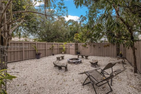 Immobilier commercial à vendre à Biscayne Park, Floride: 197.32 m2 № 2049079 - photo 28