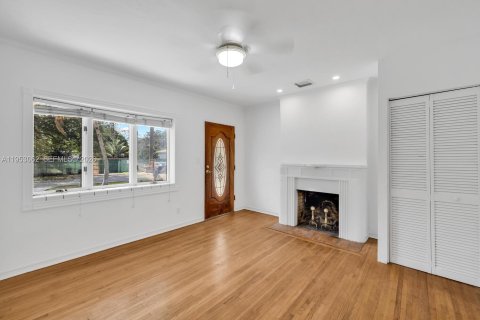 Immobilier commercial à vendre à Biscayne Park, Floride: 197.32 m2 № 2049079 - photo 5