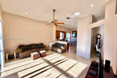 Casa en venta en Boca Raton, Florida, 4 dormitorios, 223.62 m2 № 2017402 - foto 10