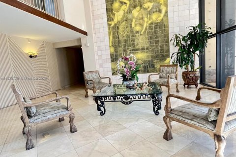 Снять в аренду кондоминиум в Бэл-Харбор, Флорида 1 спальня, 94.3м2, № 2048495 - фото 21