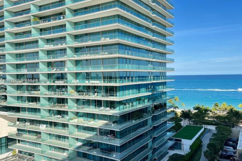 Кондоминиум с 1 спальней в Бэл-Харбор, Флорида № 2048495