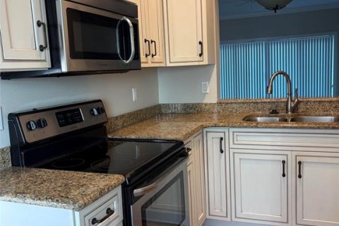 Villa ou maison à louer à Clearwater, Floride: 2 chambres, 104.89 m2 № 2387549 - photo 3