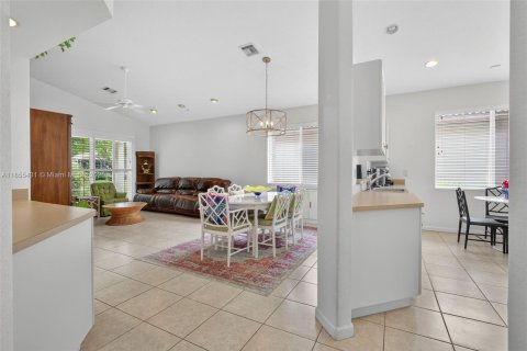 House in West Palm Beach, Florida 3 bedrooms, 151.52 sq.m. № 1878727 - photo 8