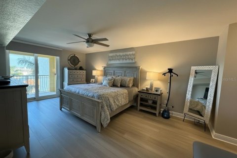 Copropriété à vendre à Saint Pete Beach, Floride: 3 chambres, 221.39 m2 № 2129412 - photo 17