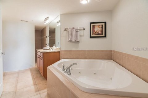 Copropriété à vendre à Saint Pete Beach, Floride: 3 chambres, 221.39 m2 № 2129412 - photo 20