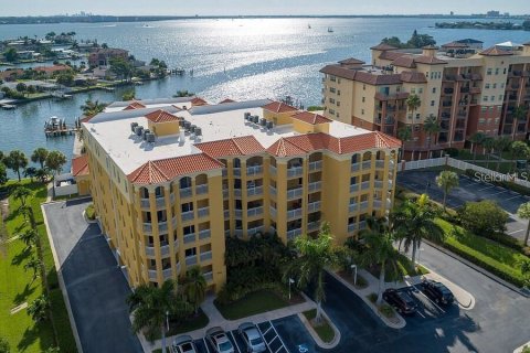 Copropriété à vendre à Saint Pete Beach, Floride: 3 chambres, 221.39 m2 № 2129412 - photo 29