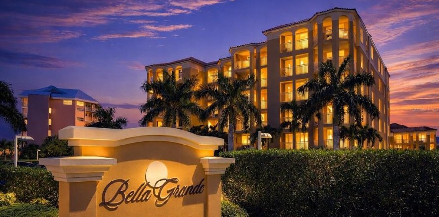 Condo à Saint Pete Beach, Floride, 3 chambres № 2129412