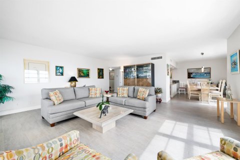 Copropriété à louer à Fort Lauderdale, Floride: 2 chambres, 144 m2 № 2153971 - photo 5