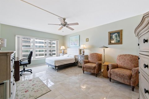Copropriété à louer à Fort Lauderdale, Floride: 2 chambres, 144 m2 № 2153971 - photo 13