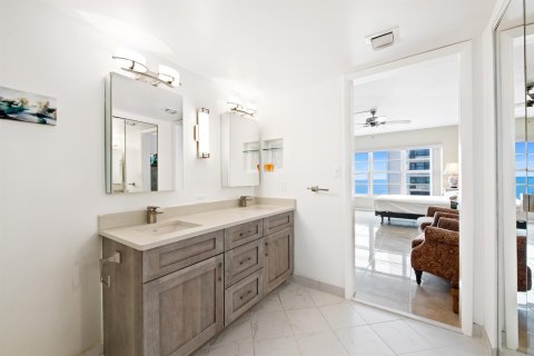 Copropriété à louer à Fort Lauderdale, Floride: 2 chambres, 144 m2 № 2153971 - photo 15