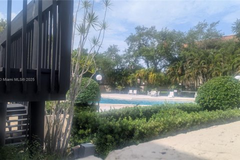 Condo in Miami, Florida, 2 bedrooms  № 1811835 - photo 17
