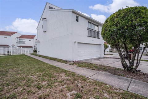 Adosado en alquiler en Tampa, Florida, 3 dormitorios, 151.52 m2 № 1846830 - foto 25