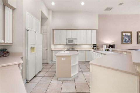Casa en venta en Winter Springs, Florida, 4 dormitorios, 263.94 m2 № 1902662 - foto 12