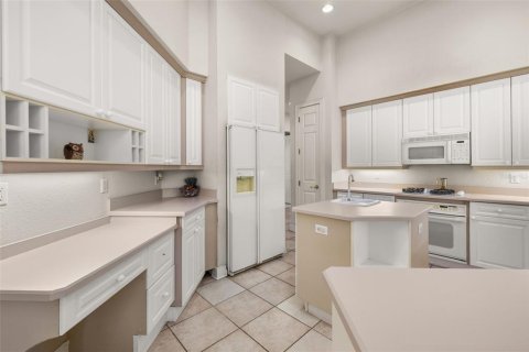 Casa en venta en Winter Springs, Florida, 4 dormitorios, 263.94 m2 № 1902662 - foto 18