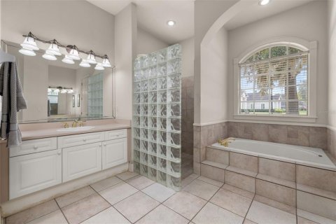 Casa en venta en Winter Springs, Florida, 4 dormitorios, 263.94 m2 № 1902662 - foto 26