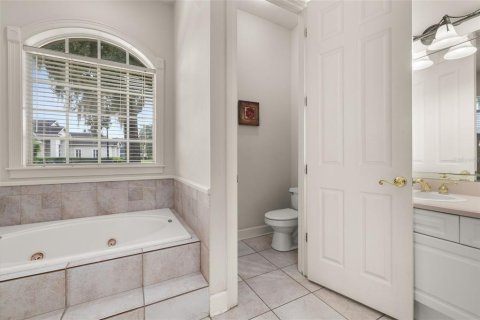 Casa en venta en Winter Springs, Florida, 4 dormitorios, 263.94 m2 № 1902662 - foto 28