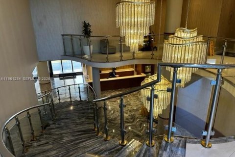 Copropriété à louer à Miami Beach, Floride: 1 chambre, 91.04 m2 № 2022145 - photo 12