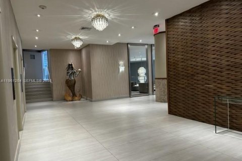 Copropriété à louer à Miami Beach, Floride: 1 chambre, 91.04 m2 № 2022145 - photo 13