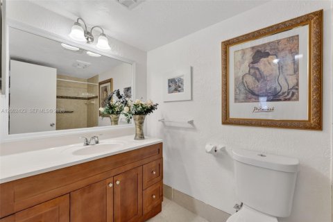 Condominio en venta en Lauderhill, Florida, 1 dormitorio, 86.21 m2 № 2066207 - foto 12