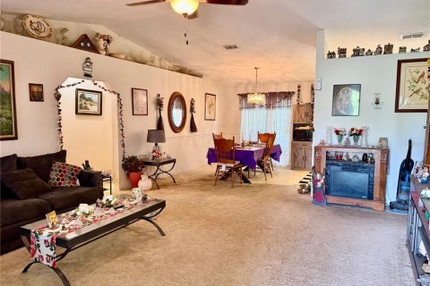 House in Belleview, Florida 3 bedrooms, 130.62 sq.m. № 2102624 - photo 11