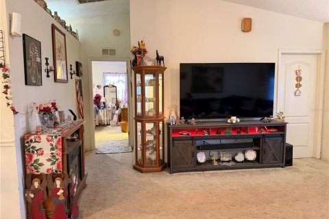 House in Belleview, Florida 3 bedrooms, 130.62 sq.m. № 2102624 - photo 8