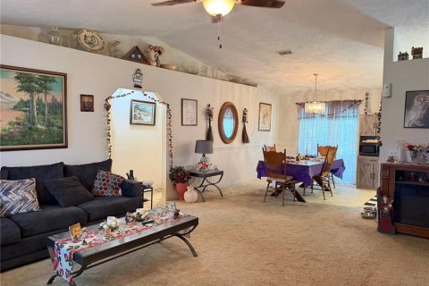 House in Belleview, Florida 3 bedrooms, 130.62 sq.m. № 2102624 - photo 12