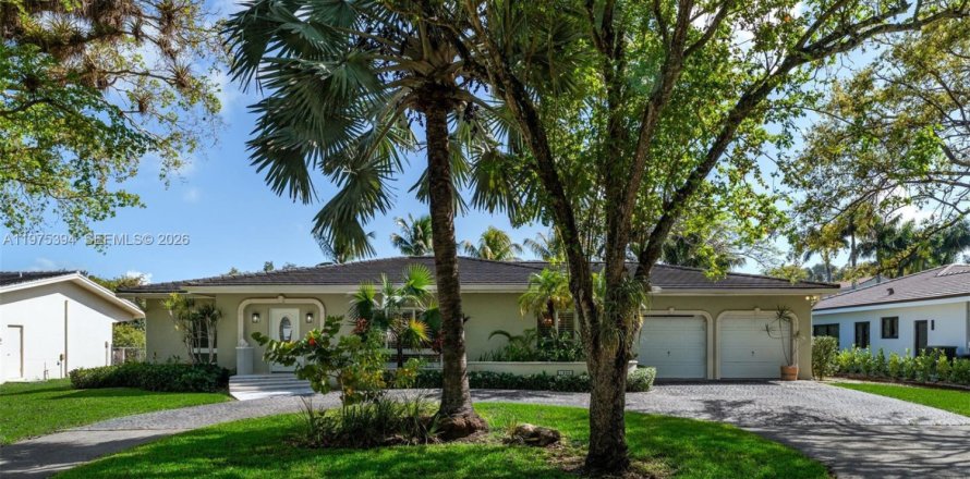 Дом в Корал-Гейблс, Флорида 4 спальни, 233.37м2 № 2047675