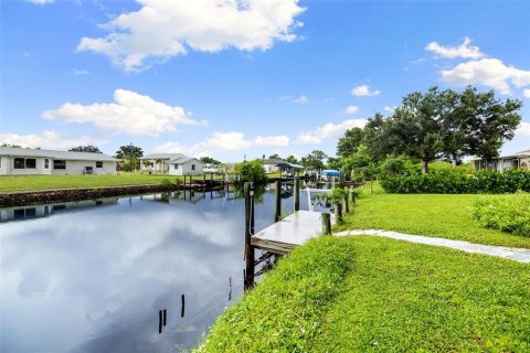 Casa en venta en Punta Gorda, Florida, 3 dormitorios, 161.19 m2 № 1899351 - foto 5