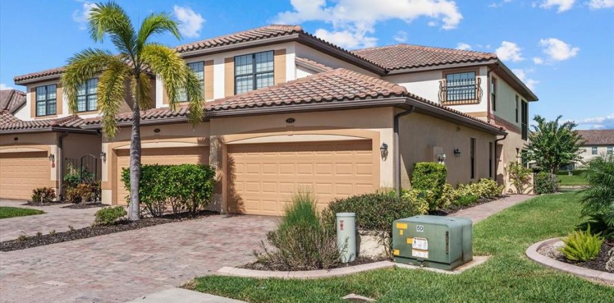 Condo in Venice, Florida, 3 bedrooms  № 2312768