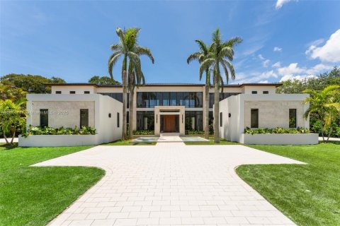 House in Pinecrest, Florida 8 bedrooms, 873.84 sq.m. № 1770502 - photo 1