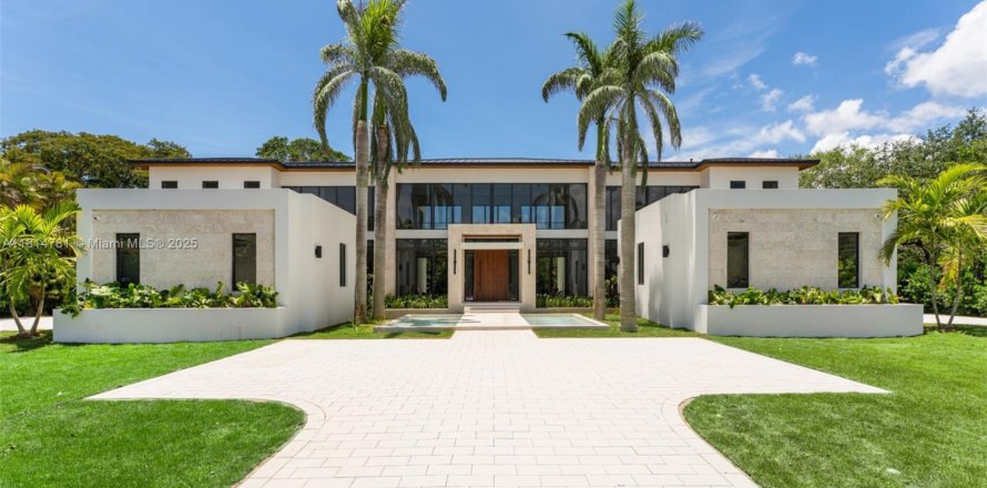 House in Pinecrest, Florida 8 bedrooms, 873.84 sq.m. № 1770502