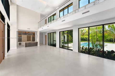 House in Pinecrest, Florida 8 bedrooms, 873.84 sq.m. № 1770502 - photo 6