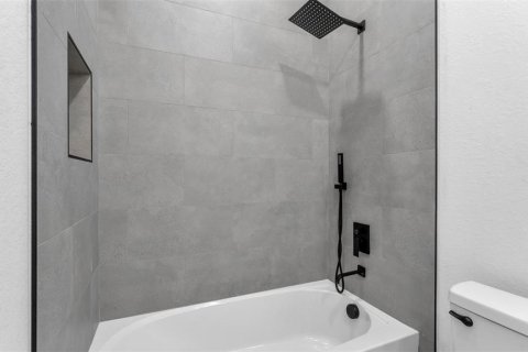 Villa ou maison à vendre à Plant City, Floride: 4 chambres, 276.38 m2 № 2147638 - photo 23