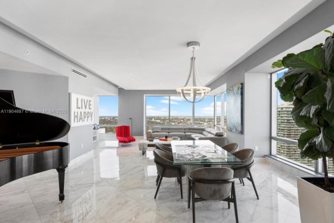 Condo in Miami, Florida, 3 bedrooms  № 1967406 - photo 7