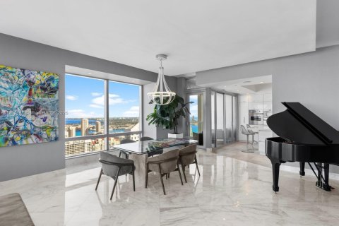 Condo in Miami, Florida, 3 bedrooms  № 1967406 - photo 9