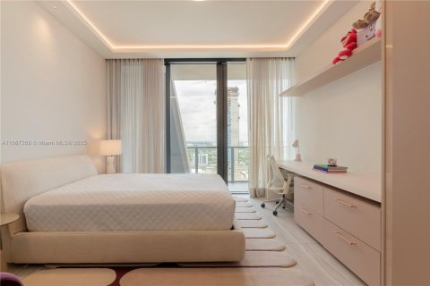 Condo in Miami, Florida, 4 bedrooms  № 1431205 - photo 26