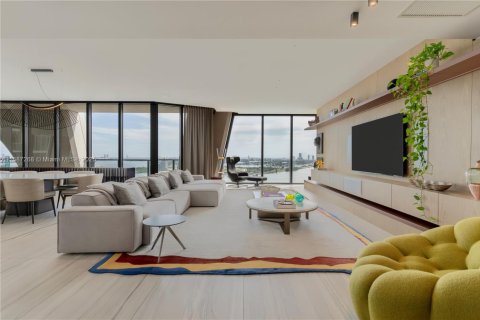 Condo in Miami, Florida, 4 bedrooms  № 1431205 - photo 3