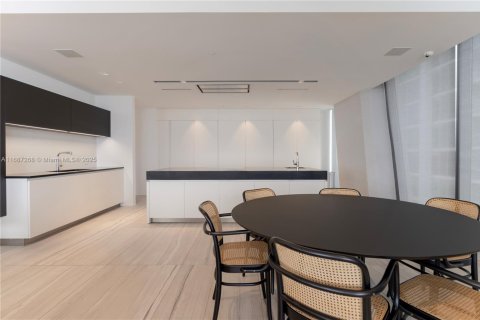 Condo in Miami, Florida, 4 bedrooms  № 1431205 - photo 9
