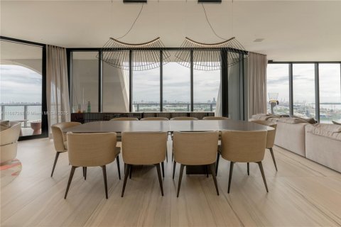 Condo in Miami, Florida, 4 bedrooms  № 1431205 - photo 5