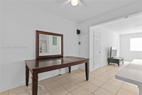Купить коммерческую недвижимость в Майами-Бич, Флорида 406.17м2, № 2150411 - фото 20