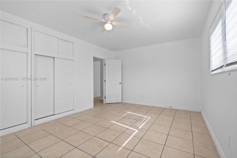 Купить коммерческую недвижимость в Майами-Бич, Флорида 406.17м2, № 2150411 - фото 13
