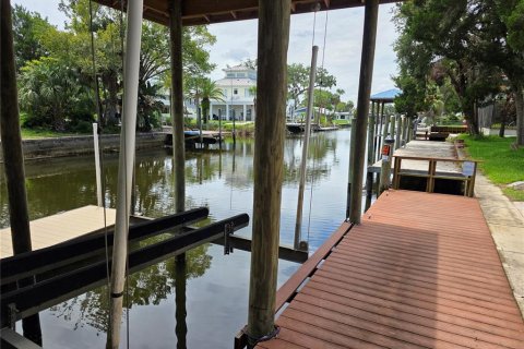 Casa en venta en Crystal River, Florida, 2 dormitorios, 146.32 m2 № 1832847 - foto 9
