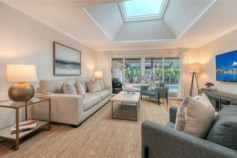 House in Sarasota, Florida 3 bedrooms, 224.54 sq.m. № 2393799 - photo 4