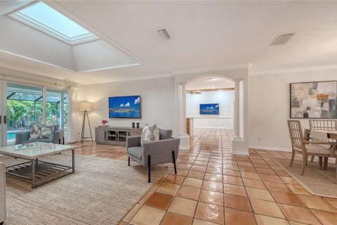 House in Sarasota, Florida 3 bedrooms, 224.54 sq.m. № 2393799 - photo 7