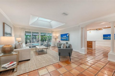 House in Sarasota, Florida 3 bedrooms, 224.54 sq.m. № 2393799 - photo 6